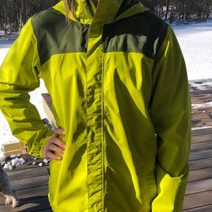 Unisex North face green raincoat!